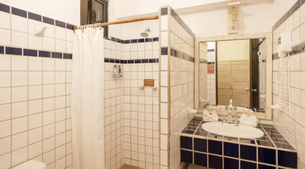 mexiko-cenoty-hotel-2 Hotel v Mexiku, koupelna.