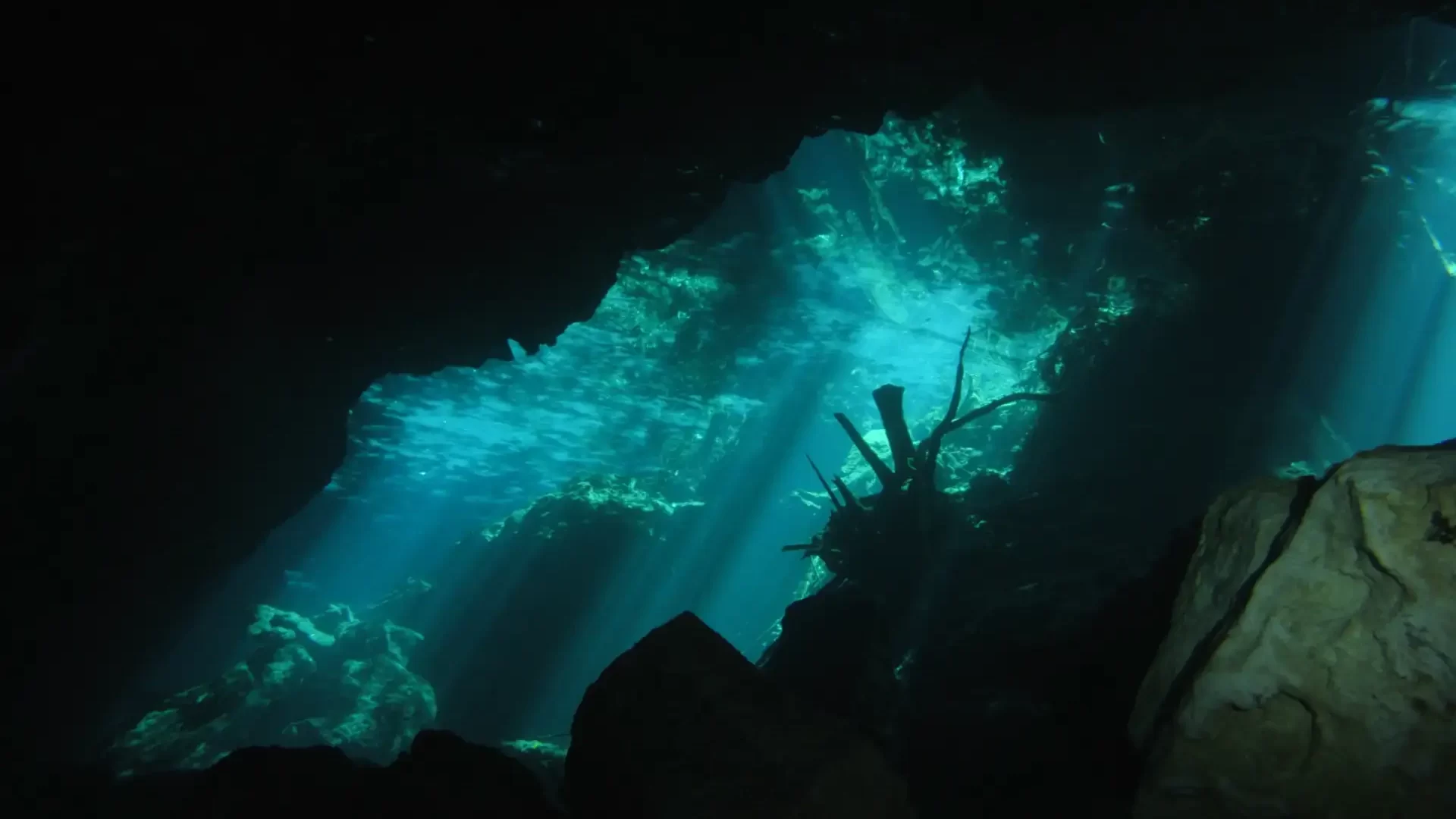 mexiko-cenoty-potapeni-2 mexiko-cenoty-potapeni-2